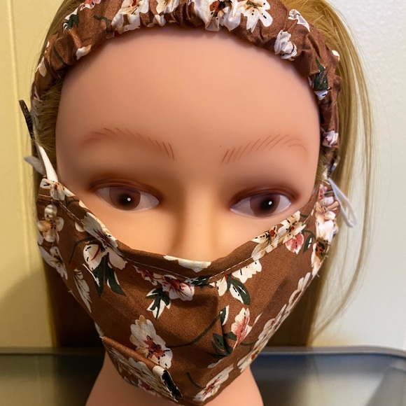 Brown Floral Head-Wrap Face Mask - Picture 1 of 3